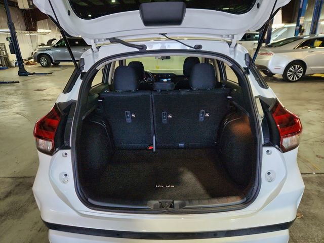 Used 2024 Nissan Kicks SV FWD image 24