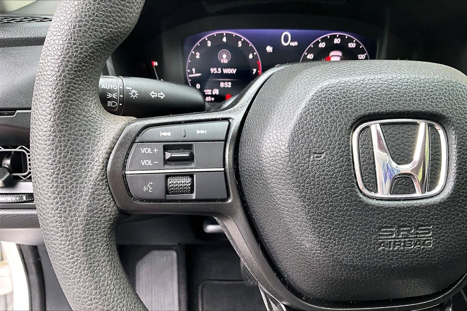 Certified 2023 Honda Accord EX image 24