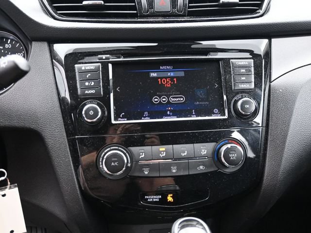 Used 2022 Nissan Rogue Sport S FWD image 18