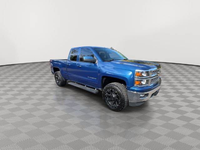 Used 2015 Chevrolet Silverado 1500 LT w/ All Star Edition AWD/4WD image 2
