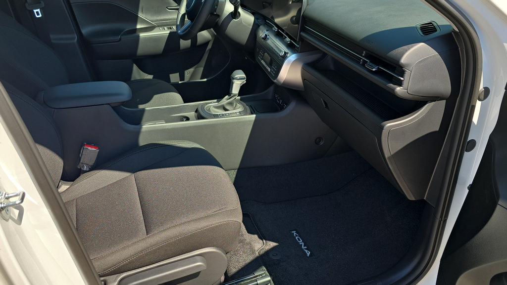 New 2026 Hyundai Kona SEL Sport AWD/4WD image 13