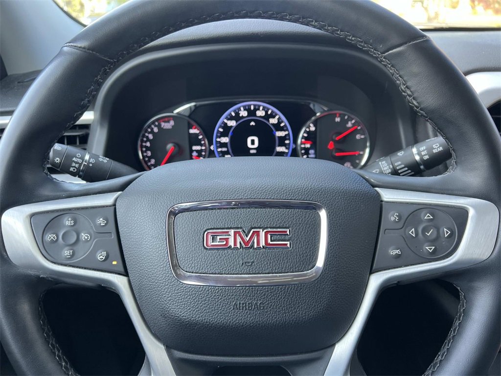 Certified 2023 GMC Acadia SLT w/ Technology Package image 19