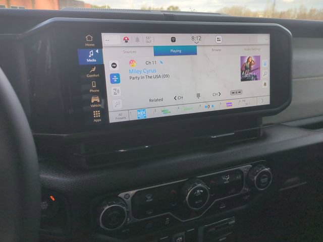 Used 2024 Jeep Wrangler Unlimited image 35