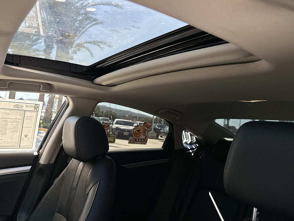 Used 2018 Honda Civic EX-L image 2