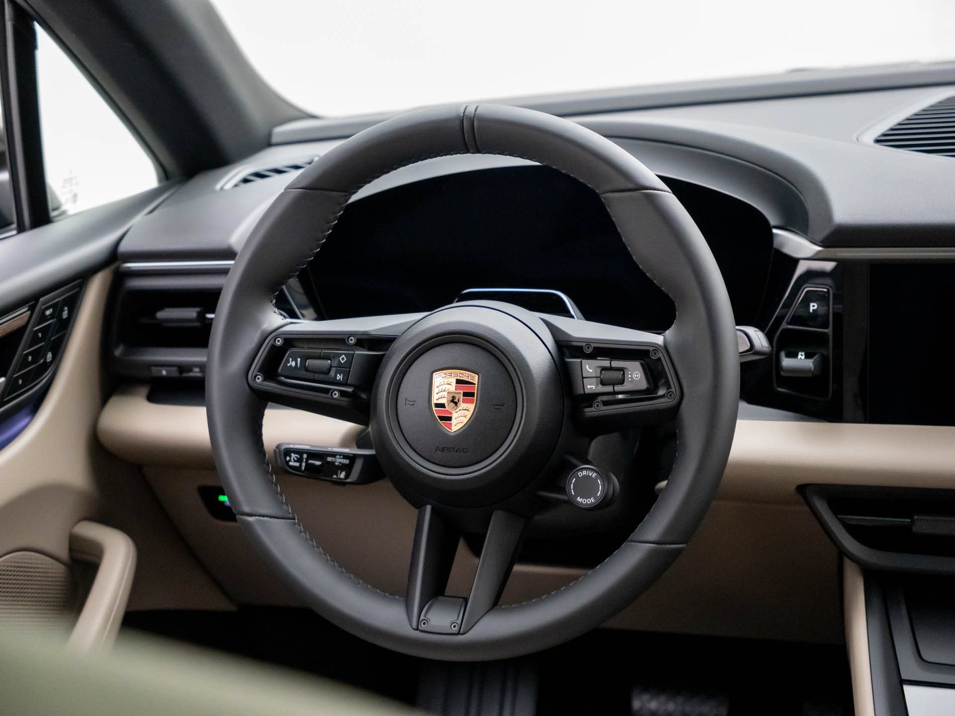 New 2026 Porsche Macan 4 Electric AWD/4WD image 12