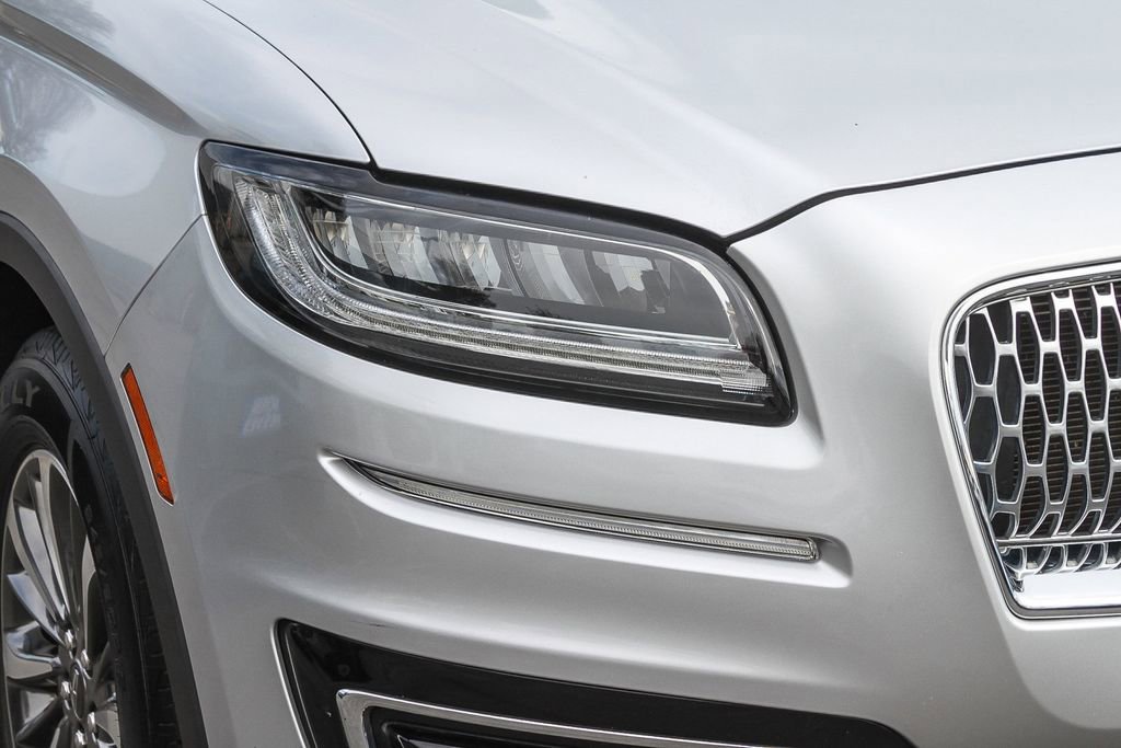 Used 2019 Lincoln Nautilus Select w/ Cargo Utility Package image 4