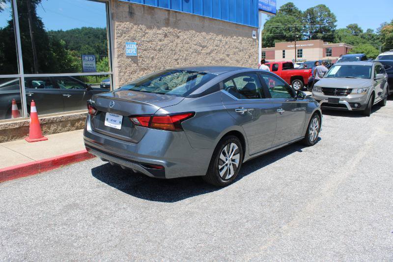 Used 2022 Nissan Altima 2.5 S FWD image 4