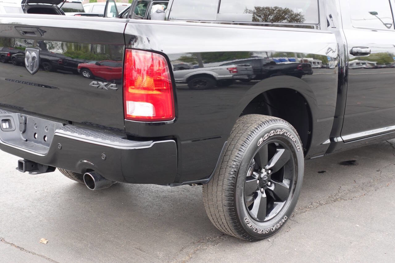 Used 2023 RAM 1500 Classic SLT w/ Electronics Convenience Group AWD/4WD image 10