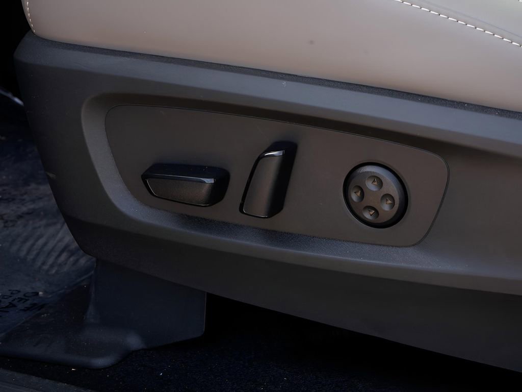 Certified 2026 INFINITI QX60 Luxe w/ Cargo Package image 20