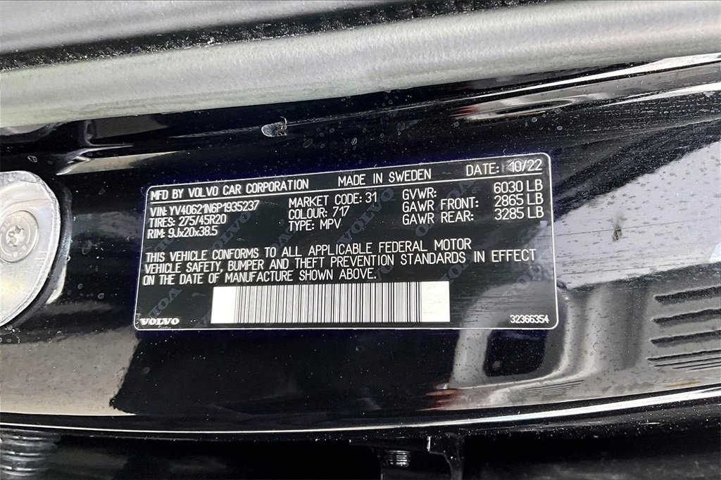 Certified 2023 Volvo XC90 B6 Plus image 18