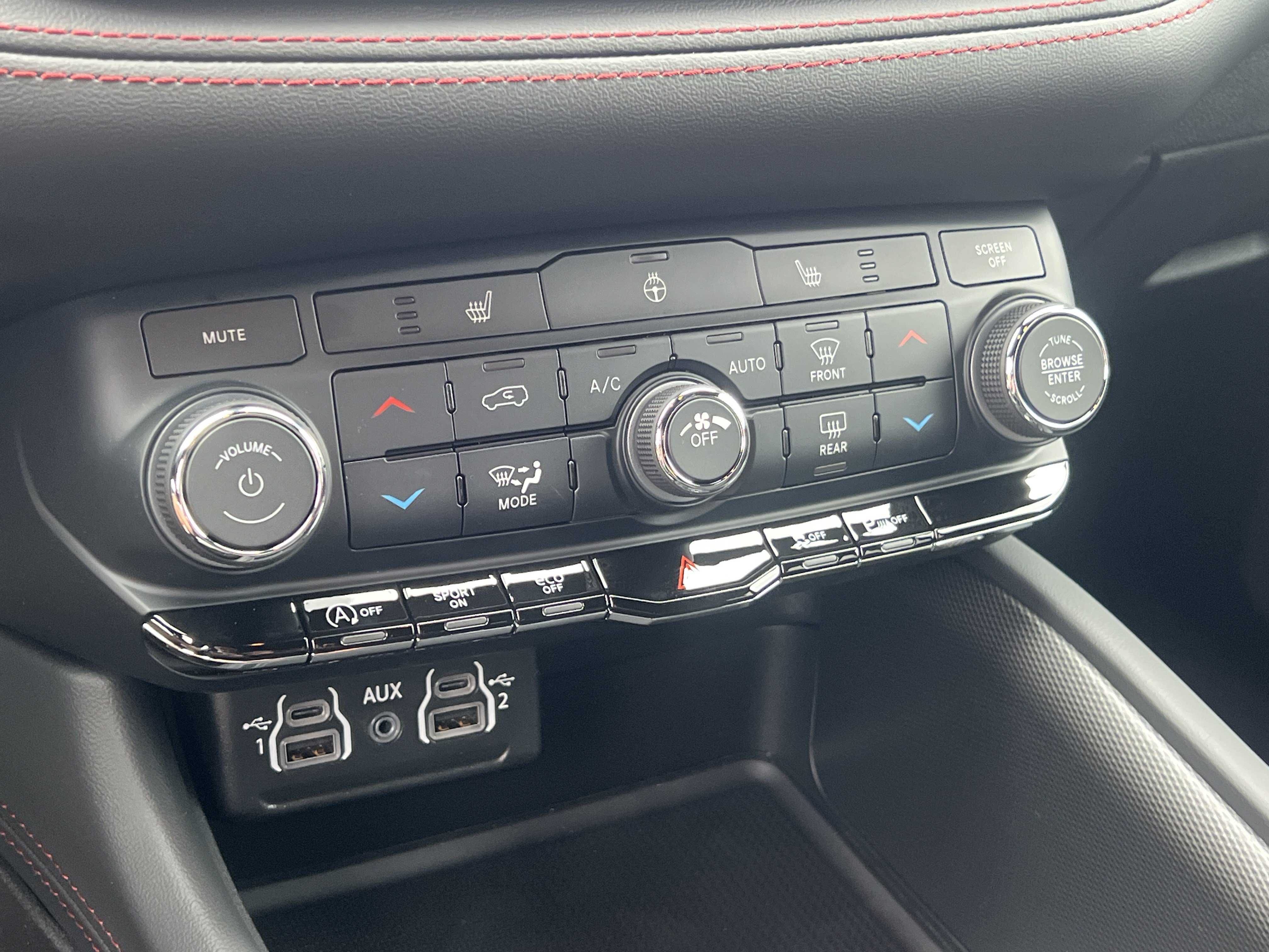 New 2026 Dodge Durango GT w/ Blacktop Package RWD image 33