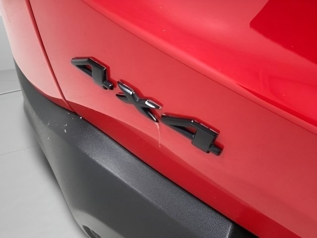 Used 2023 Jeep Renegade Latitude AWD/4WD image 8