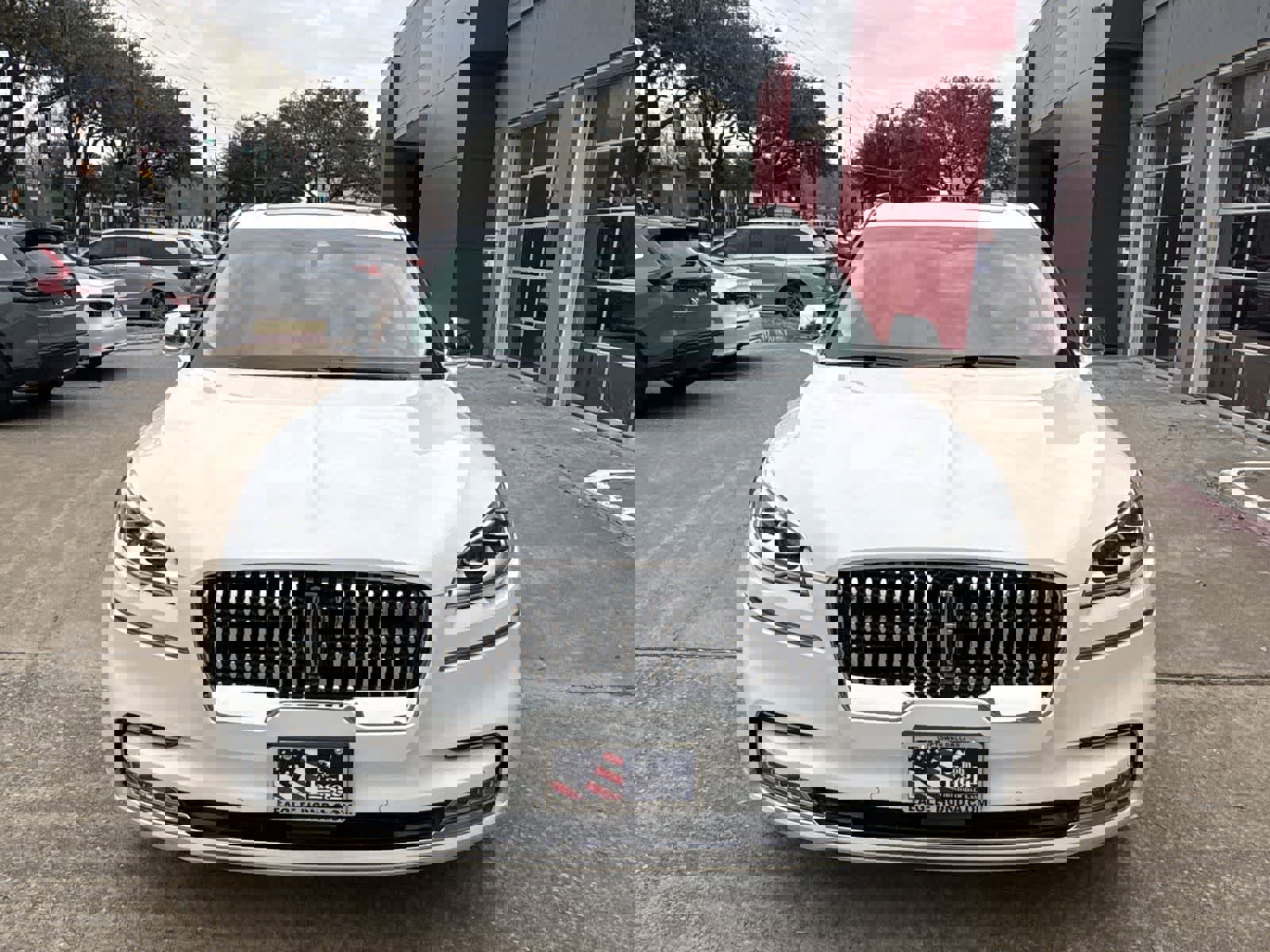 Used 2022 Lincoln Aviator Black Label w/ Dynamic Handling Package image 16