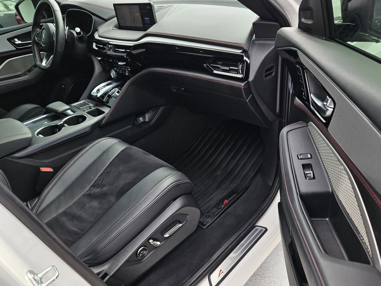 Used 2024 Acura MDX A-Spec image 7