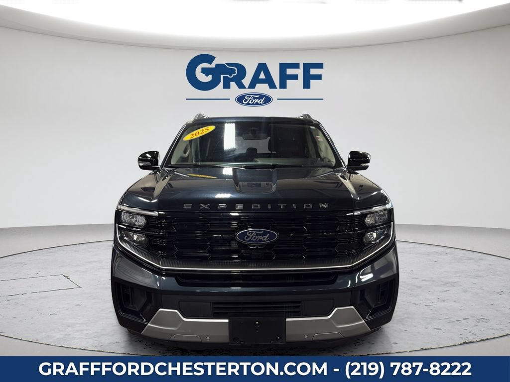 Used 2025 Ford Expedition Platinum AWD/4WD image 12
