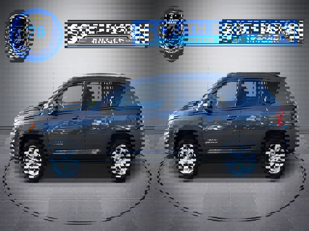 Used 2017 Jeep Compass Latitude image 7