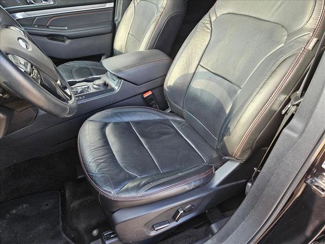 Used 2018 Ford Explorer Sport w/ Equipment Group 401A image 16