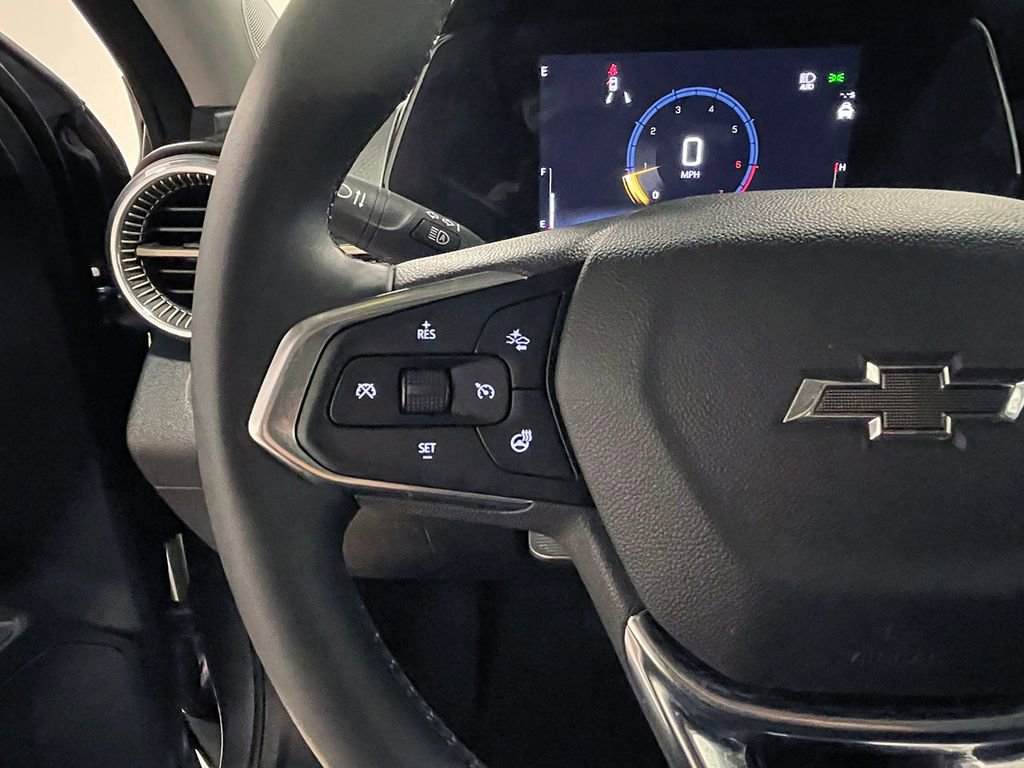 Used 2025 Chevrolet Trax ACTIV image 31