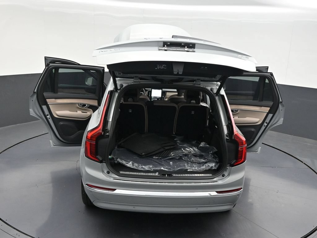 New 2026 Volvo XC90 B6 Plus w/ Protection Package Premier AWD/4WD image 29