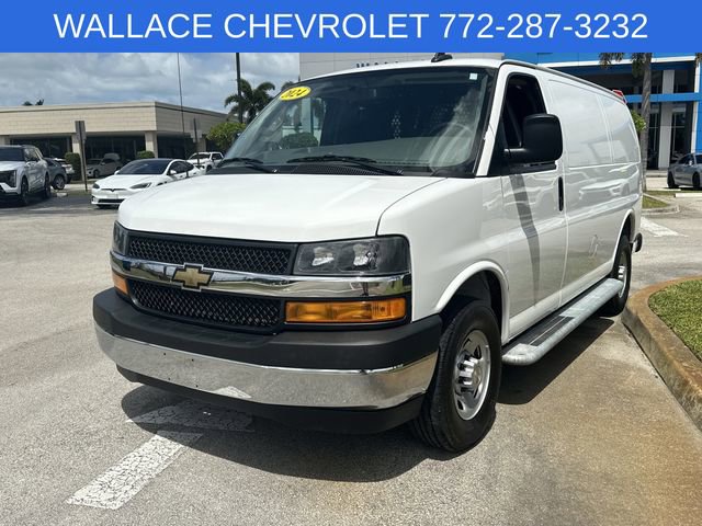 Used 2024 Chevrolet Express 2500 w/ Driver Convenience Package RWD image 3
