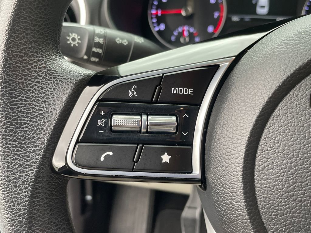 Used 2023 Kia Forte LXS image 18