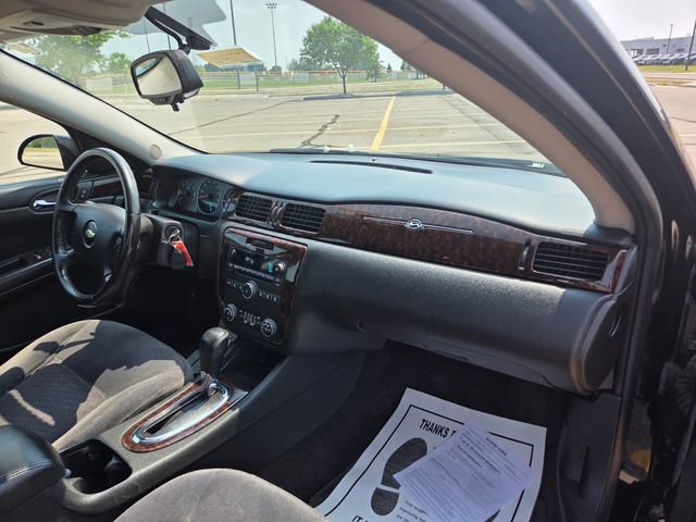 Used 2014 Chevrolet Impala LT w/ LT Sunroof Package FWD image 30