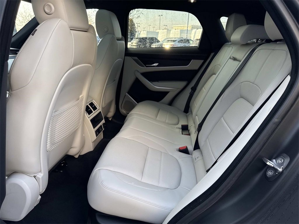 New 2026 Jaguar F-PACE R-Dynamic S image 13