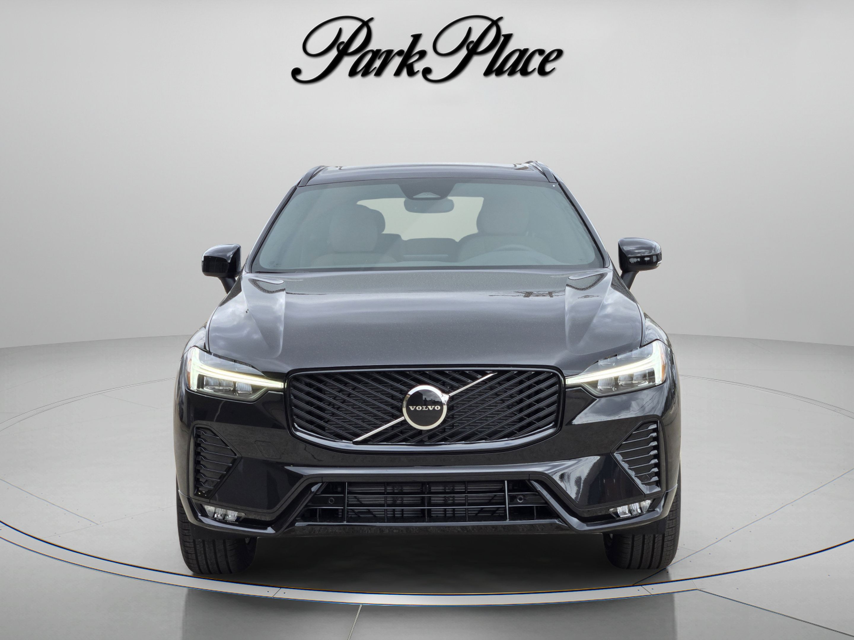 Used 2026 Volvo XC60 B5 Core AWD/4WD image 9