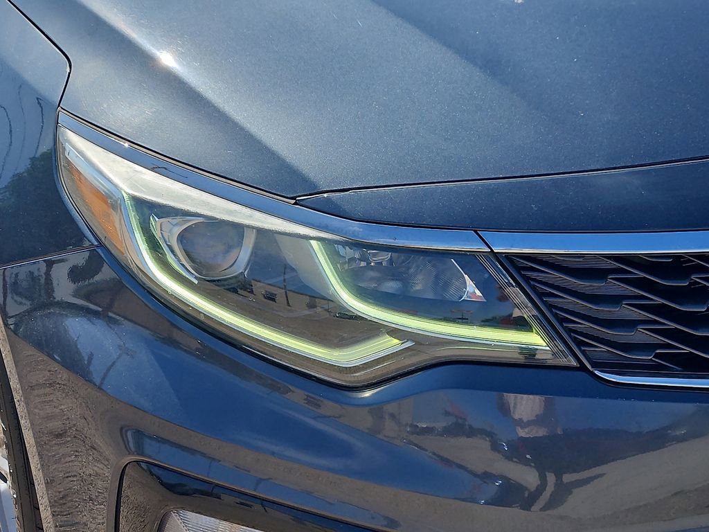 Used 2020 Kia Optima LX FWD image 8