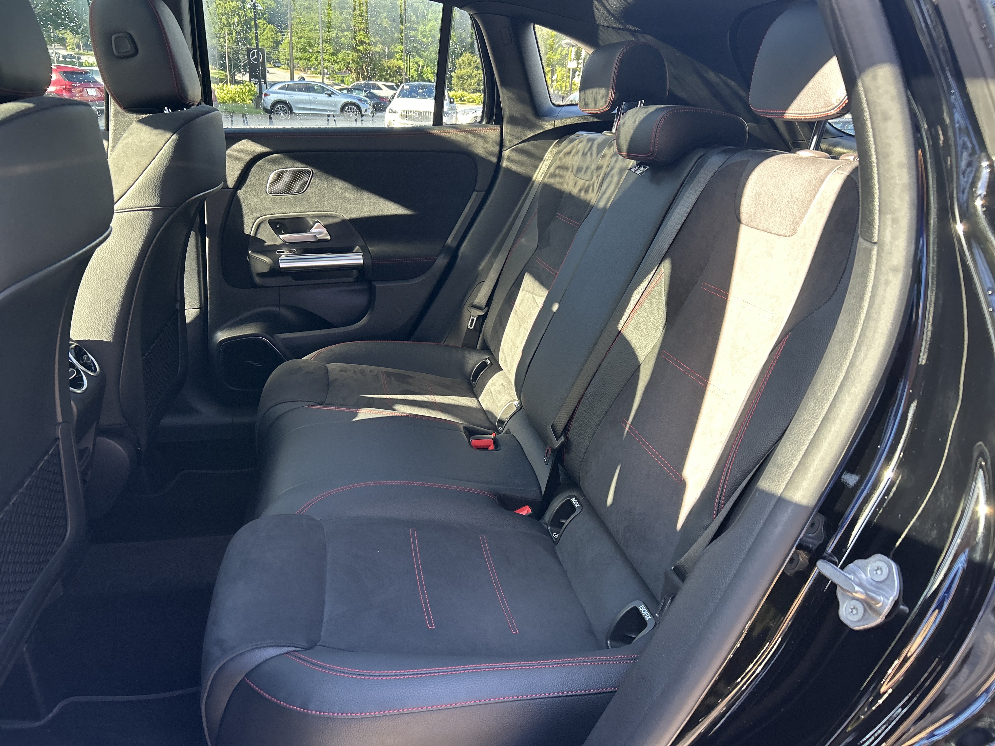 Certified 2021 Mercedes-Benz GLA 250 4MATIC image 40