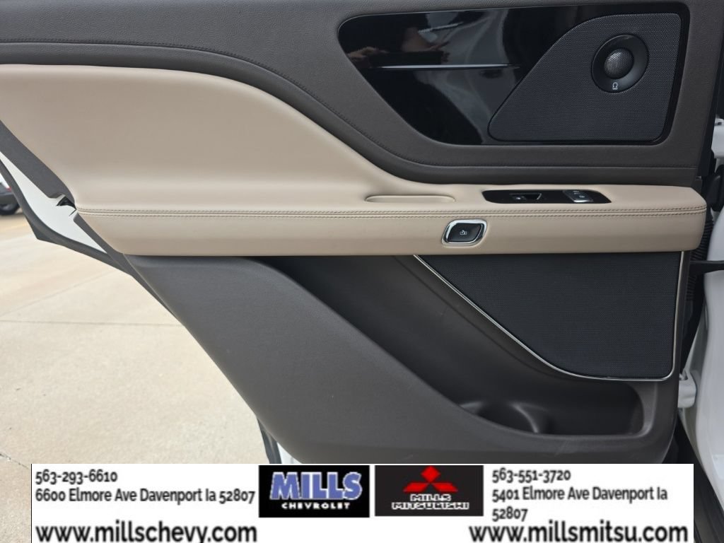 Used 2021 Lincoln Aviator Reserve w/ Equipment Group 201A AWD/4WD image 16