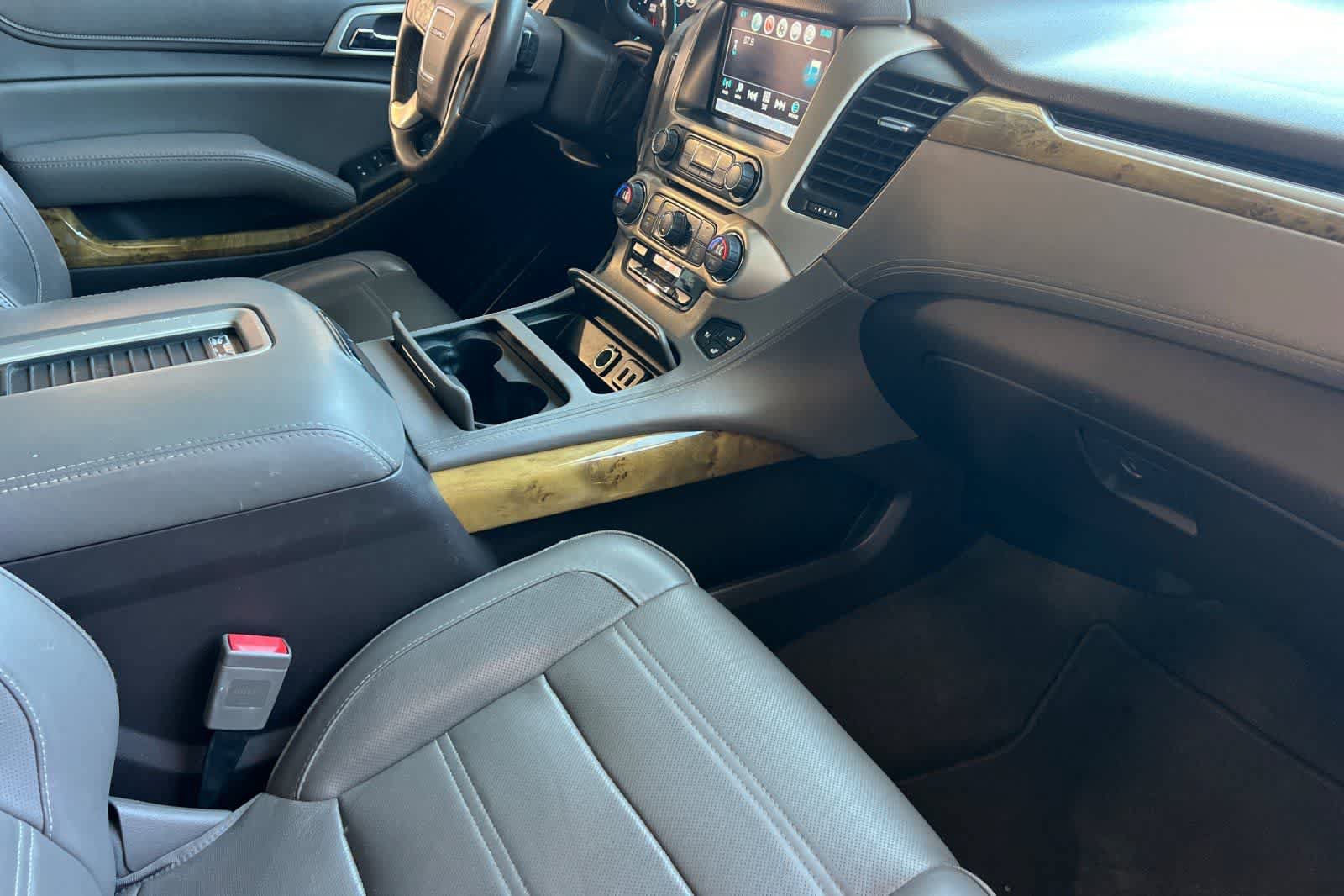Used 2017 GMC Yukon Denali w/ Open Road Package RWD image 19