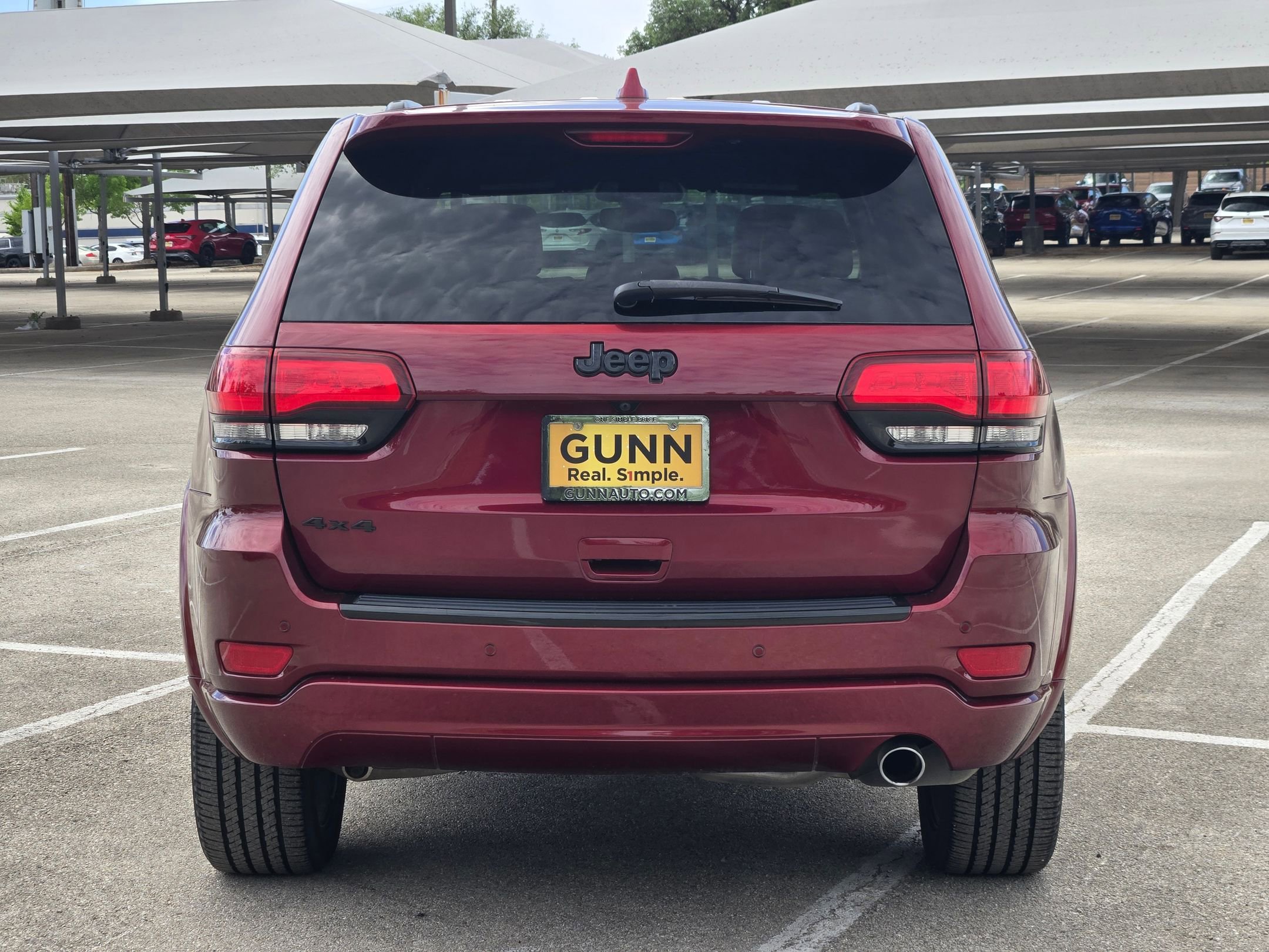 Used 2018 Jeep Grand Cherokee Altitude image 4