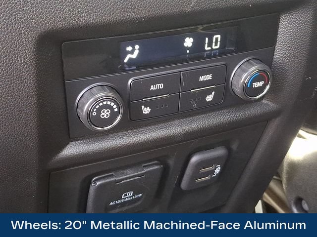Used 2023 Chevrolet Traverse Premier AWD/4WD image 21