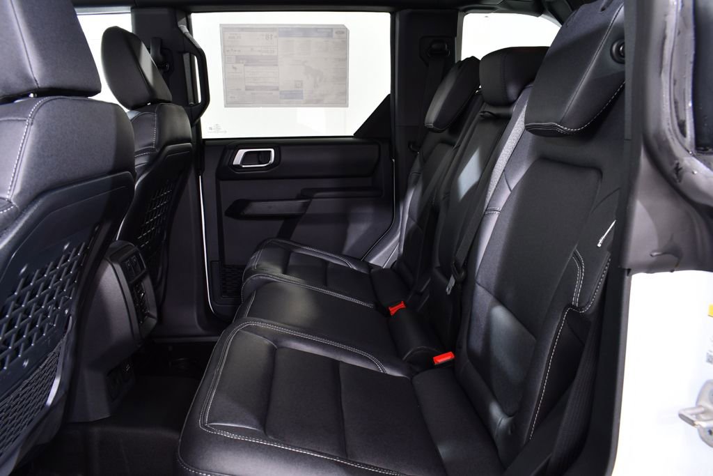 New 2025 Ford Bronco Badlands image 16