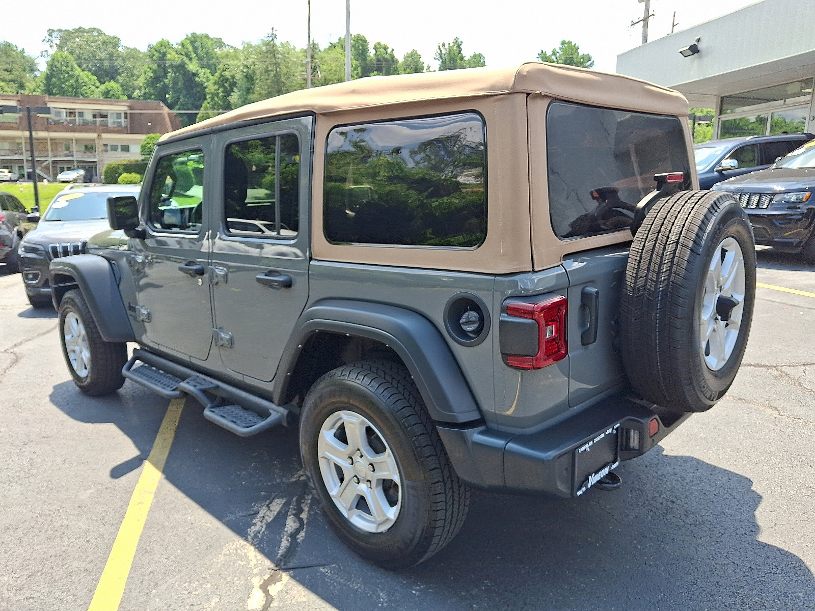 Certified 2021 Jeep Wrangler Unlimited Sport image 5