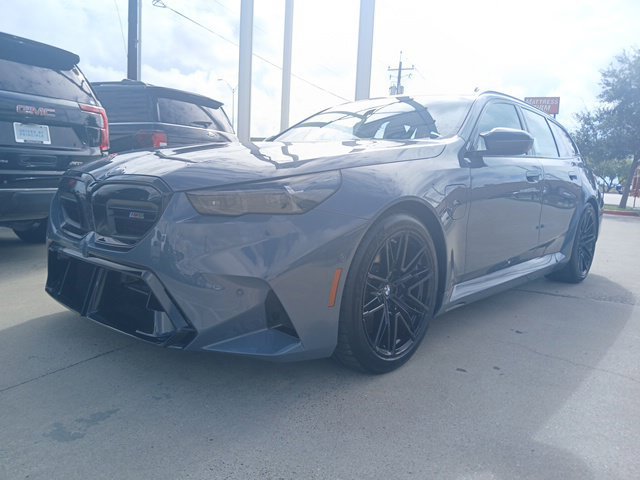 New 2027 BMW M5 Touring AWD/4WD image 3