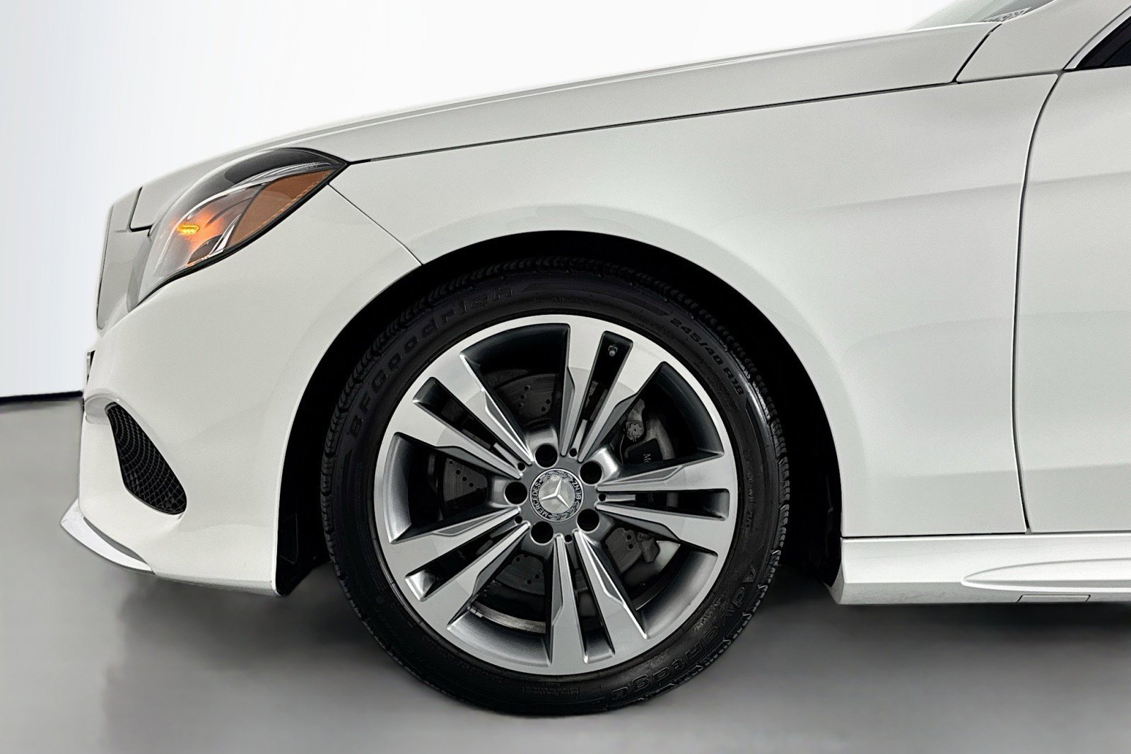 Used 2016 Mercedes-Benz E 350 Sedan image 9