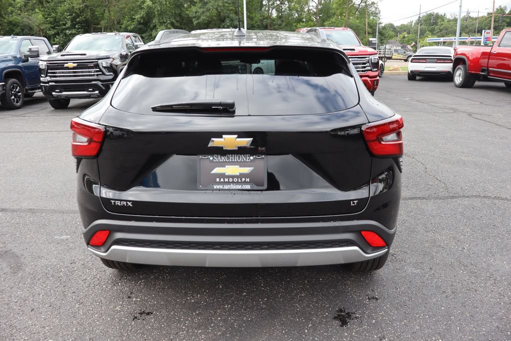 New 2026 Chevrolet Trax LT w/ LT Convenience Package FWD image 25