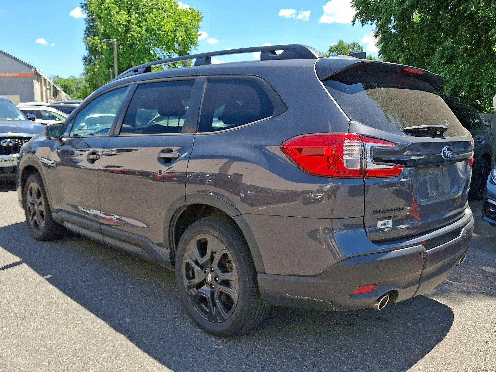 Used 2023 Subaru Ascent Onyx Edition Limited AWD/4WD image 2