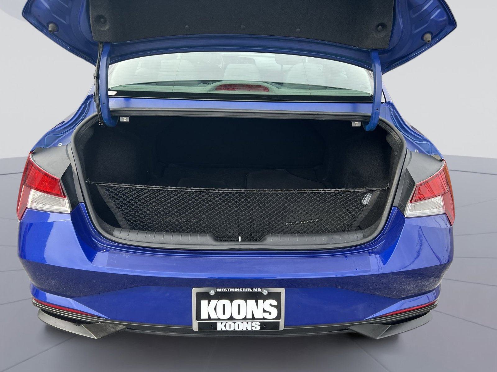 Used 2023 Hyundai Elantra SEL image 23