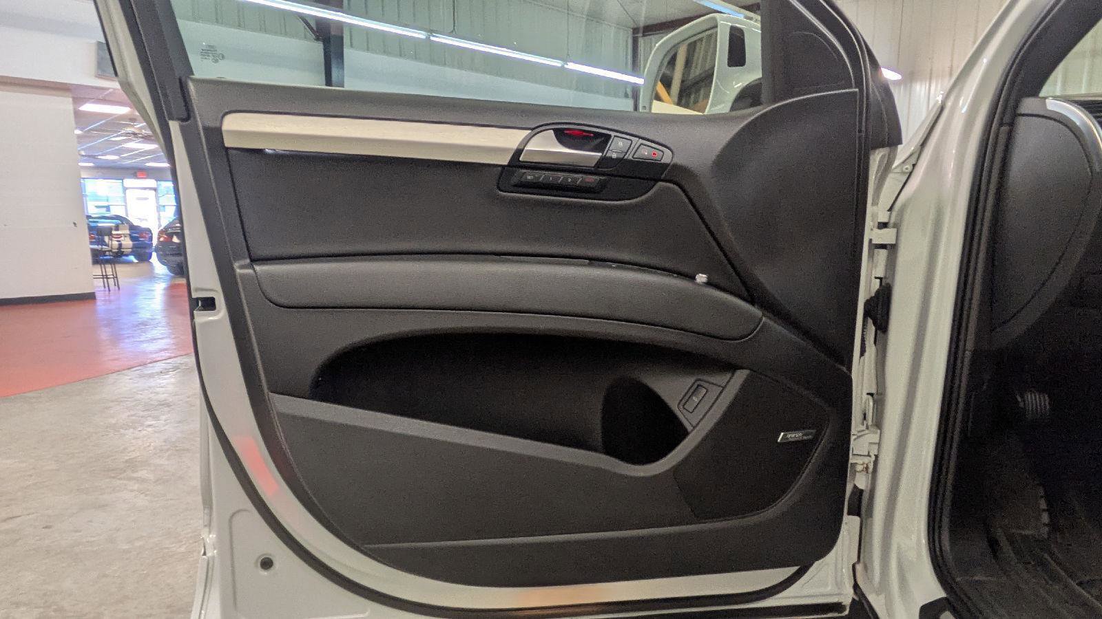 Used 2015 Audi Q7 3.0T S line Prestige image 15