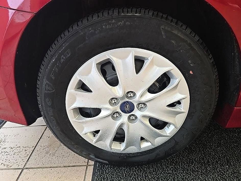 Used 2019 Ford Fusion S image 38