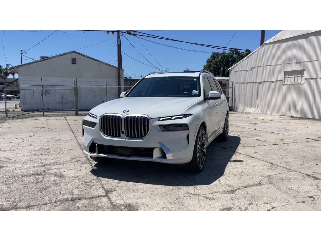 Used 2024 BMW X7 xDrive40i AWD/4WD image 6