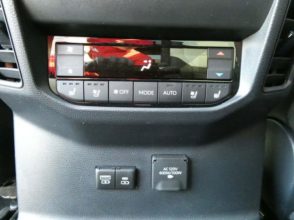 Used 2023 Toyota Sequoia Capstone image 22