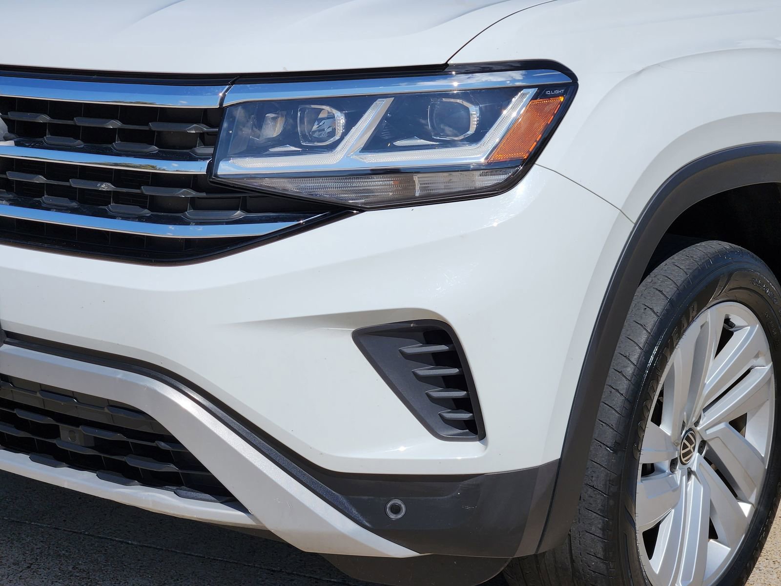 Used 2022 Volkswagen Atlas Cross Sport SE FWD image 10