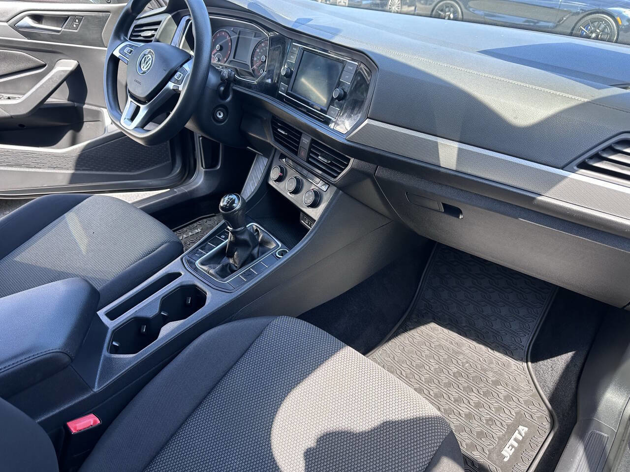 Used 2020 Volkswagen Jetta S w/ Driver Assistance Package image 27