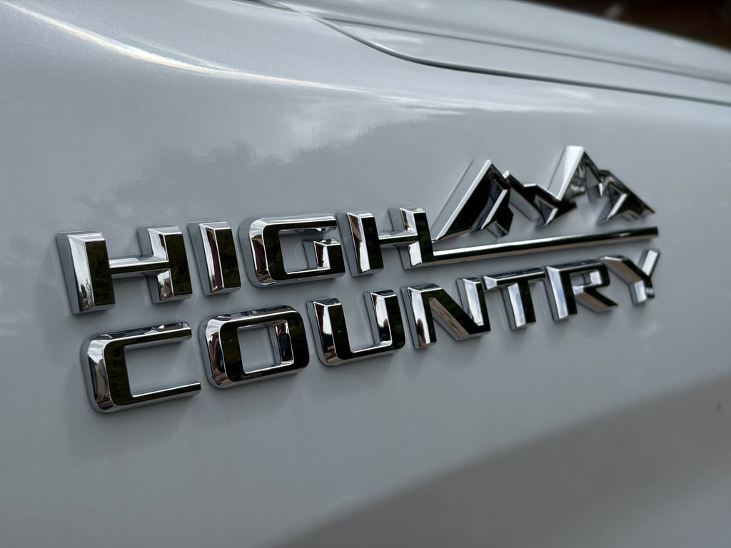 New 2026 Chevrolet Silverado 1500 High Country w/ Technology Package AWD/4WD image 7