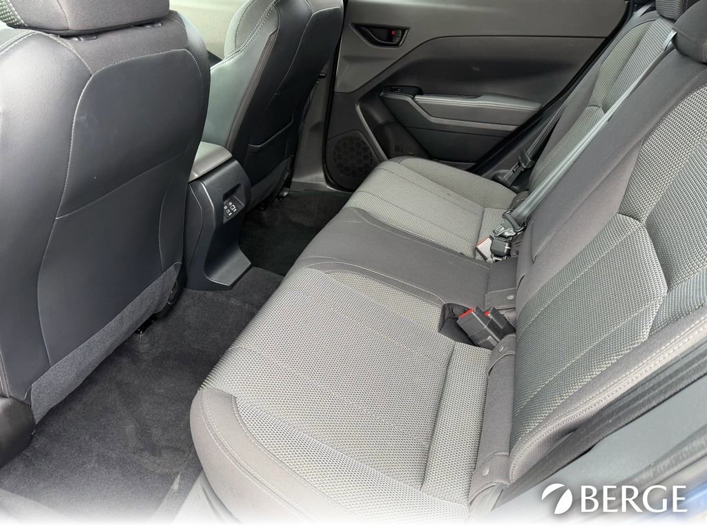Used 2024 Subaru Crosstrek 2.0i Premium AWD/4WD image 16