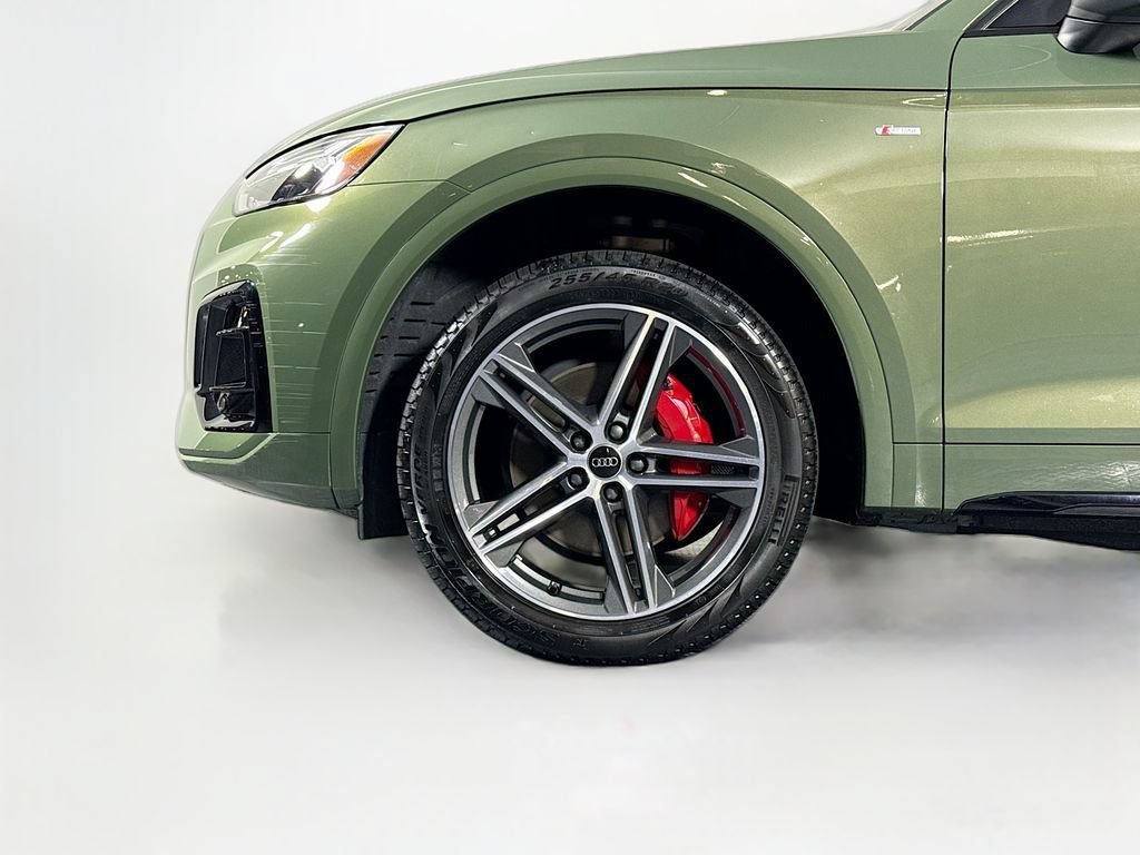 Used 2024 Audi Q5 e Premium Plus w/ Premium Plus Package AWD/4WD image 25